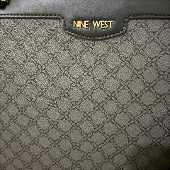 Nine West Frannie Black Tote Bag with Crossbody Purse/Wallet - Picture 3 of 5